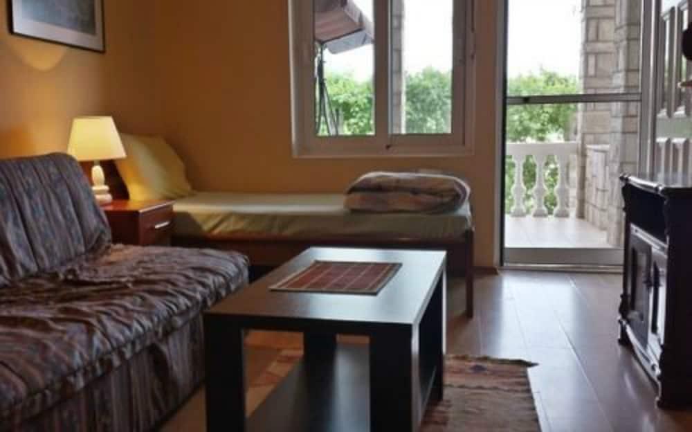 Castellamare Residence Petrovac Ngoại thất bức ảnh