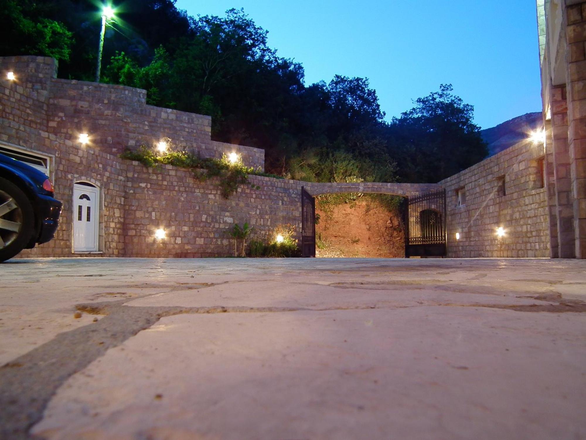 Castellamare Residence Petrovac Ngoại thất bức ảnh