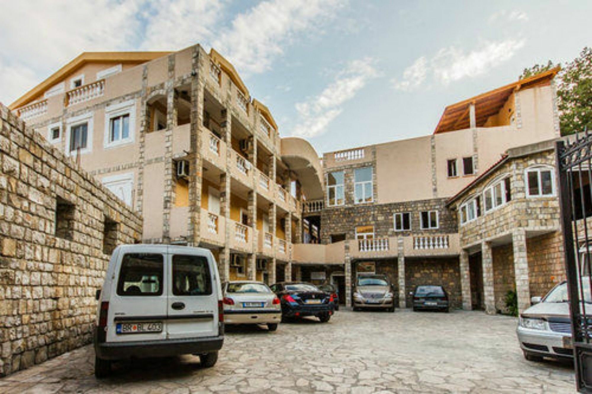 Castellamare Residence Petrovac Ngoại thất bức ảnh